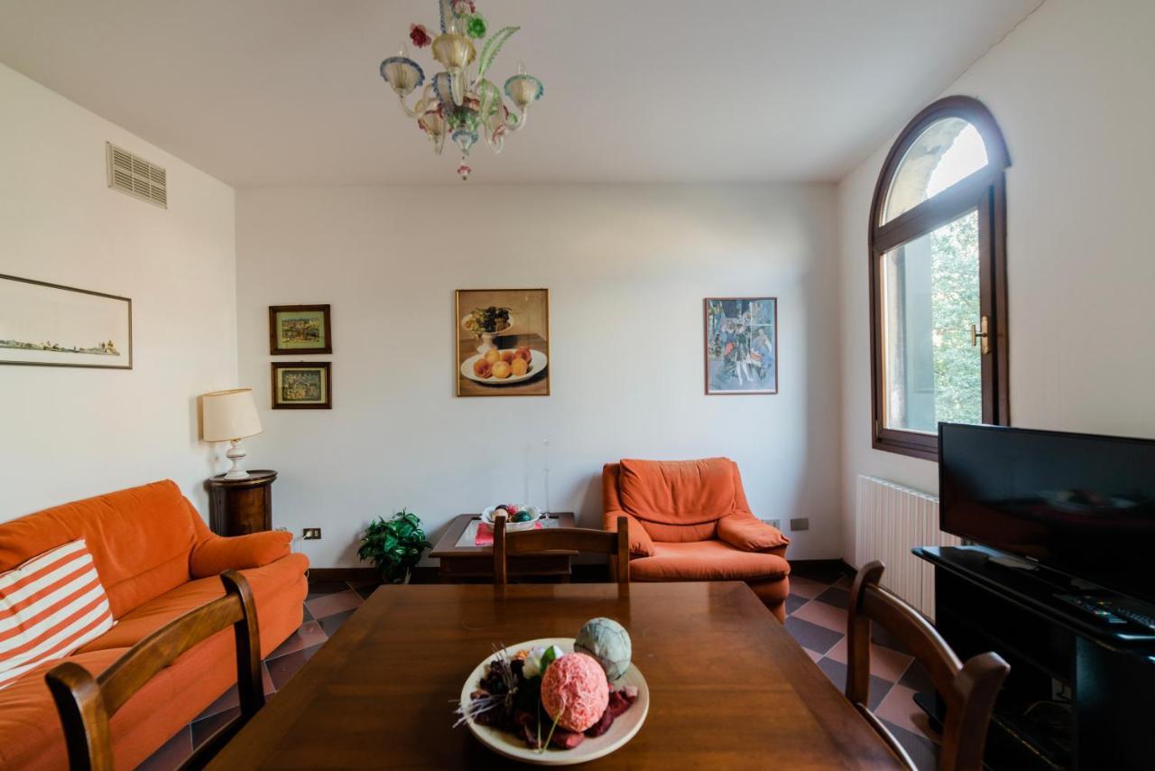 Ca' Muneghe, Spazioso E Luminoso Apartament